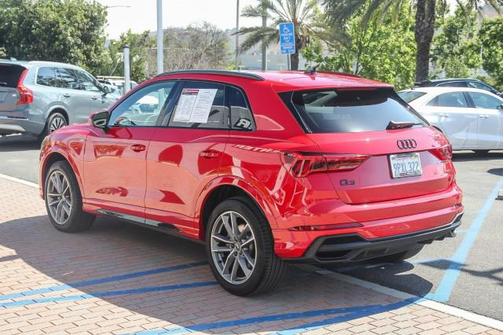 2024 Audi Q3 Premium 45 TFSI S line quattro Tiptronic