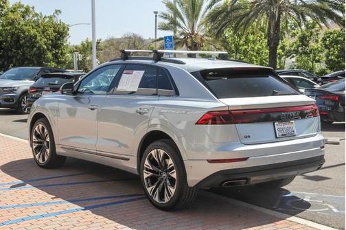 2025 Audi Q8 55 Premium