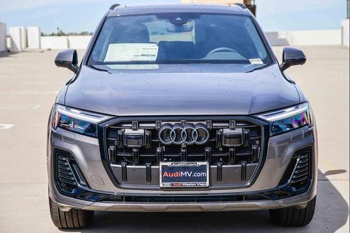 2026 Audi Q7 45 Premium