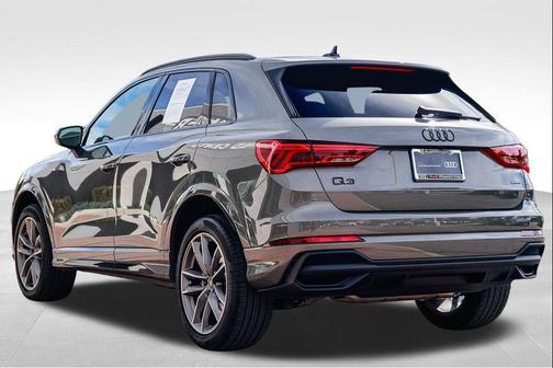 2025 Audi Q3 Premium 45 TFSI S line quattro Tiptronic