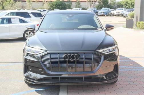2022 Audi e-tron Premium