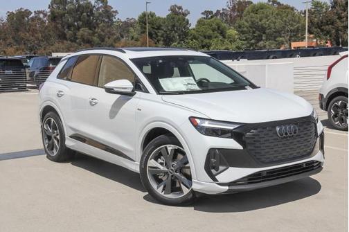 2025 Audi Q4 e-tron Premium 55 quattro
