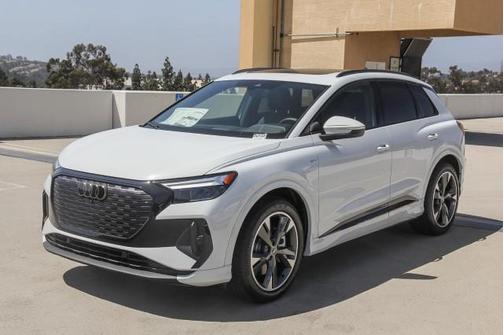 2025 Audi Q4 e-tron Premium 55 quattro