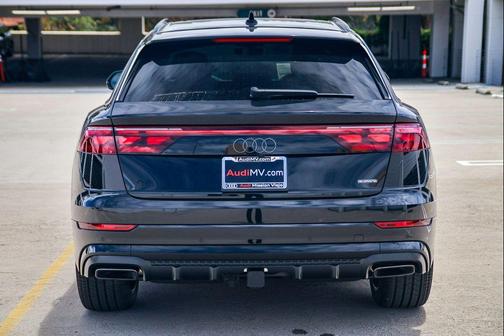 Mythos Black Metallic 2026 Audi Q8 55 Prestige