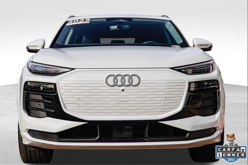 2025 Audi Q6 e-tron Premium Plus quattro