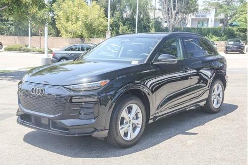 2025 Audi Q6 e-tron Premium Plus