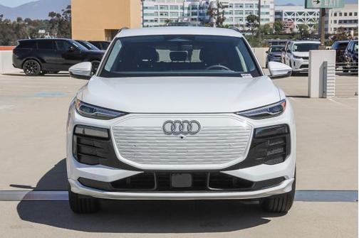 2025 Audi Q6 e-tron Premium