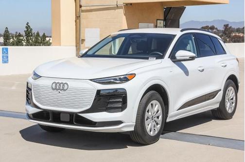 2025 Audi Q6 e-tron Premium