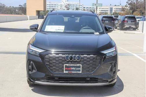 2025 Audi Q4 e-tron Premium 55 quattro
