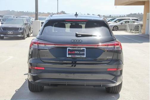 2025 Audi Q4 e-tron Premium 55 quattro