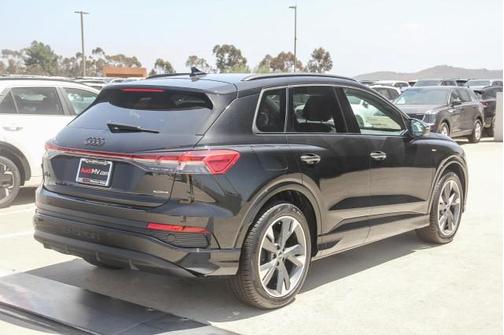 2025 Audi Q4 e-tron Premium 55 quattro