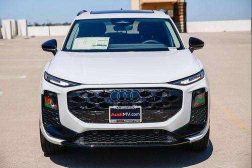 Glacier White 2026 Audi Q3 S line