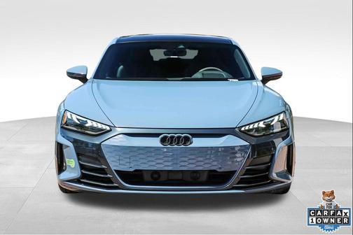 Kemora Gray Metallic 2023 Audi e-tron GT Premium Plus quattro