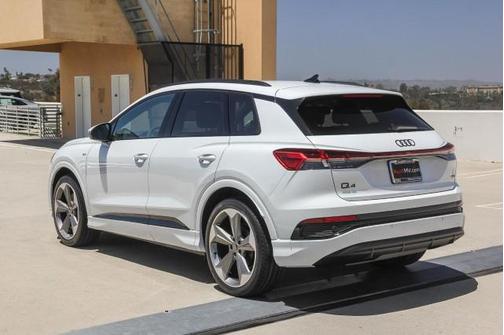 2025 Audi Q4 e-tron Premium Plus 55 quattro
