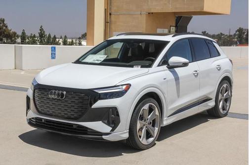 2025 Audi Q4 e-tron Premium Plus 55 quattro