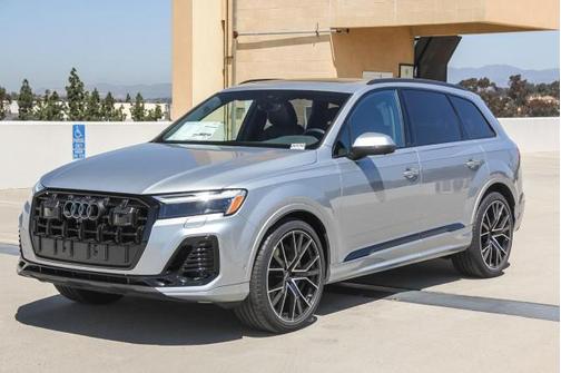 2025 Audi Q7 55 Premium Plus