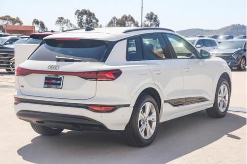 2025 Audi Q6 e-tron Premium