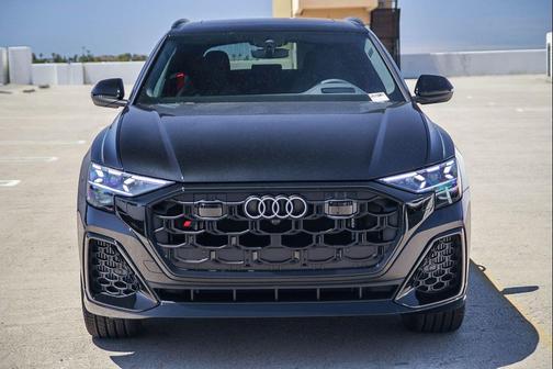 Mythos Black Metallic 2026 Audi SQ8 4.0T Prestige