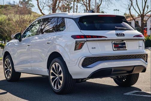 2026 Audi Q3 S line