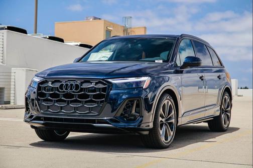 Waitomo Blue Metallic 2026 Audi Q7 55 Premium Plus
