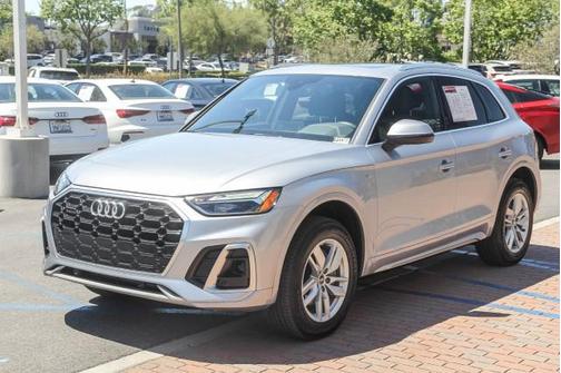 2022 Audi Q5 45 S line Premium