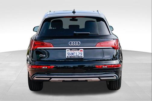Brilliant Black 2023 Audi Q5 40 Premium