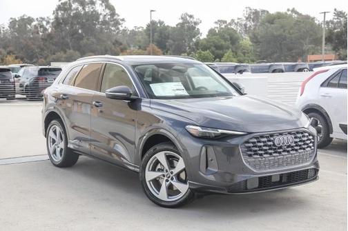 2025 Audi Q5 Premium Plus