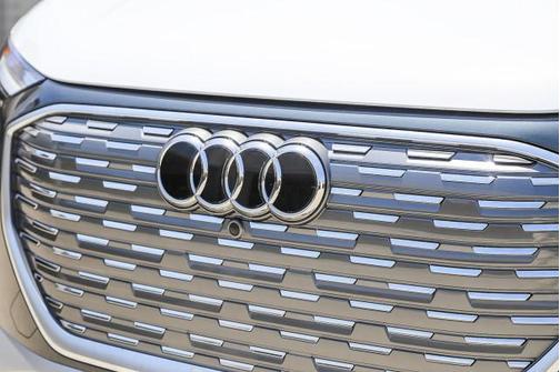 2025 Audi Q4 e-tron Sportback Premium 55 quattro