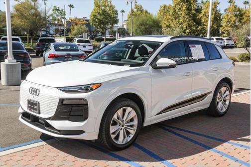 2025 Audi Q6 e-tron Premium