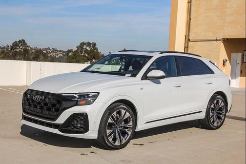 2026 Audi Q8 55 Premium Plus