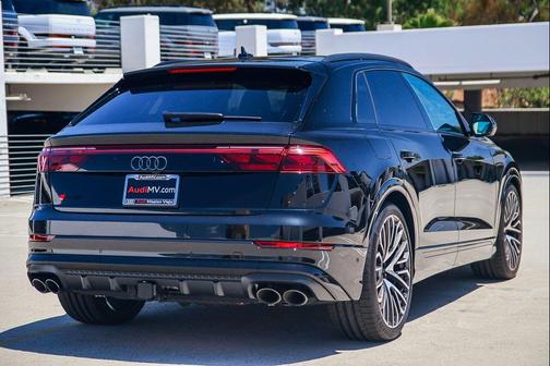Mythos Black Metallic 2026 Audi SQ8 4.0T Prestige