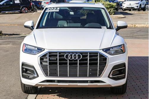 2023 Audi Q5 Premium 40 TFSI quattro S tronic