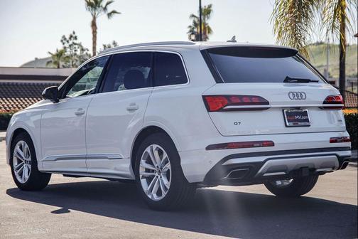 2026 Audi Q7 55 Prestige