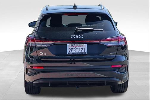 2024 Audi Q4 e-tron Premium 55 quattro