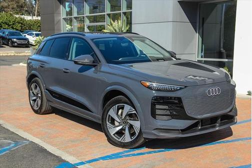 2025 Audi Q6 e-tron Premium Plus quattro