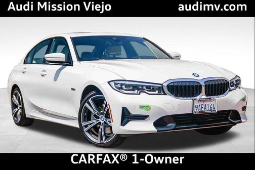 Alpine White 2022 BMW 330e 330e iPerformance