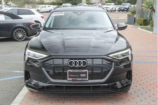 2022 Audi e-tron Premium quattro