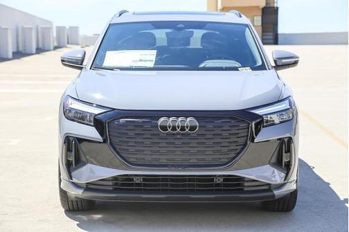 2025 Audi Q4 e-tron Premium Plus 55 quattro