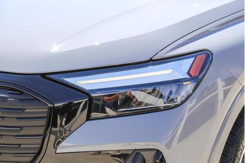 2025 Audi Q4 e-tron Premium Plus 55 quattro