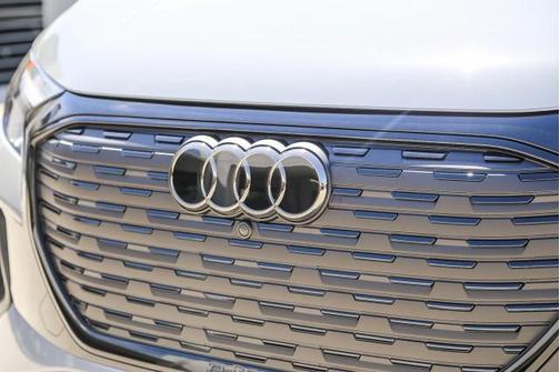 2025 Audi Q4 e-tron Premium Plus 55 quattro