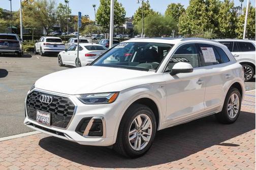 2023 Audi Q5 Premium 45 TFSI S line quattro