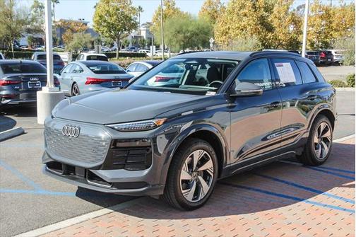 2025 Audi Q6 e-tron Premium Plus quattro