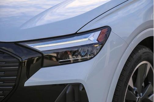 2025 Audi Q4 e-tron Premium Plus 55 quattro