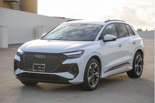 2025 Audi Q4 e-tron Premium Plus 55 quattro