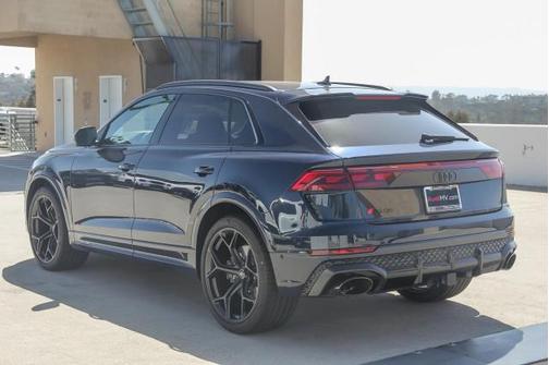 2025 Audi RS Q8 4.0T