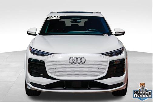 Glacier White 2025 Audi Q6 e-tron Premium Plus
