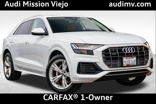Glacier White Metallic 2023 Audi Q8 55 Premium