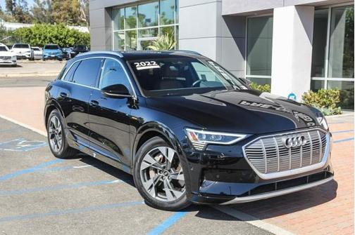 2022 Audi e-tron Premium Plus quattro