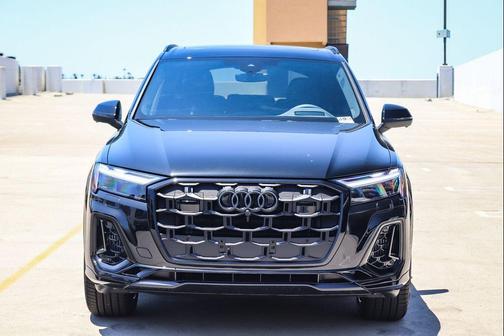 Black 2026 Audi Q7 55 Prestige