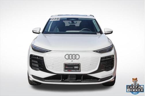 2025 Audi Q6 e-tron Premium Plus quattro
